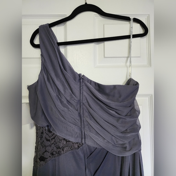 NWT David's Bridal Pewter Chiffon One Shoulder Dress Size 20 - Picture 7 of 8